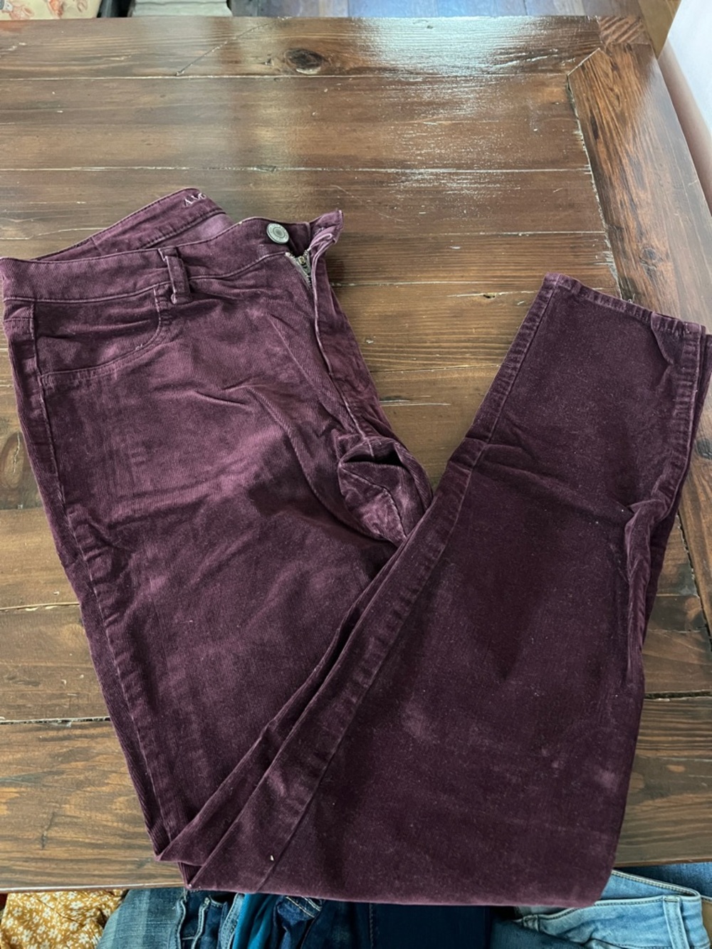 American Eagle Outfitters Women’s Skinny Jeans - Plum